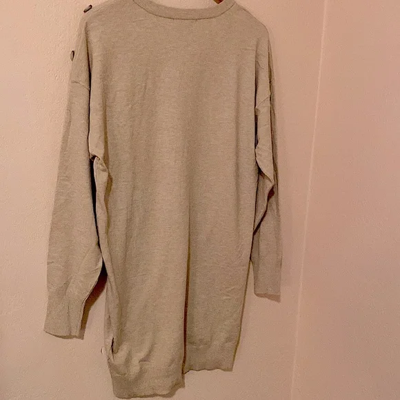 Steve Madden Button Shoulder long sleeve sweater dress oatmeal tan L NWT - Picture 8 of 13